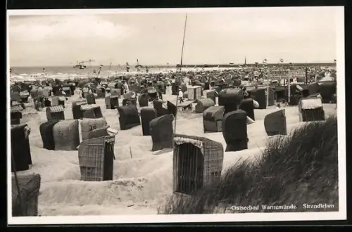 AK Warnemünde, Ostseebad, Strandleben