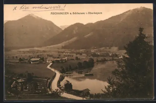 AK Fischhausen a. Schliersee, Ortsansicht mit See und Bergen