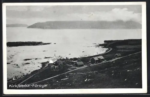 AK Kirkjubour-Foroyar, Ortsansicht mit Uferpartie