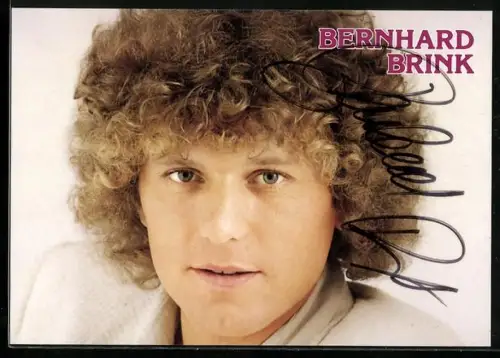 AK Musiker Bernhard Brink blickt nachdenklich in die Kamera, Autograph
