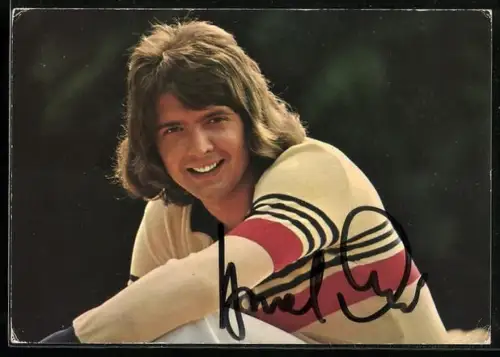 AK Musiker Bernd Clüver lächelt in die Kamera, Autograph