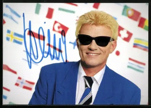 AK Musiker Heino im blauen Anzug, Autograph