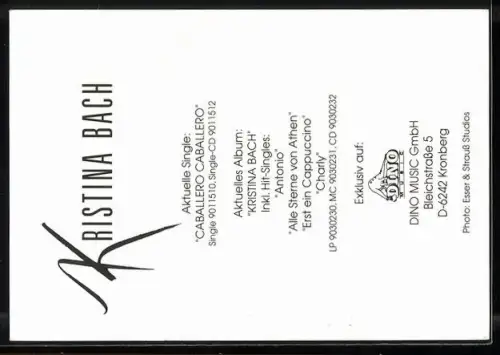 AK Sängerin Kristina Bach in trägerlosem Kleid, Autograph