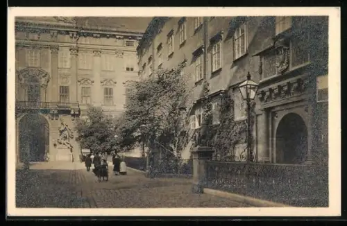 AK Alt-Wien, Alte Hofburg mit Passanten