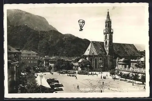 AK Bolzano, Piazza Vittorio Emanuele III., Strassenbahn