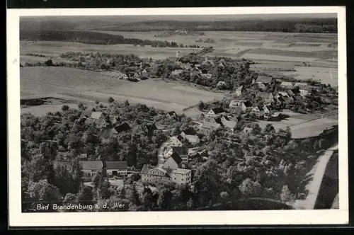 AK Bad Brandenburg a. d. Iller, Ortsansicht aus der Luft