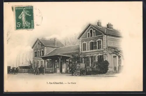 AK La Charité, La Gare, Bahnhof