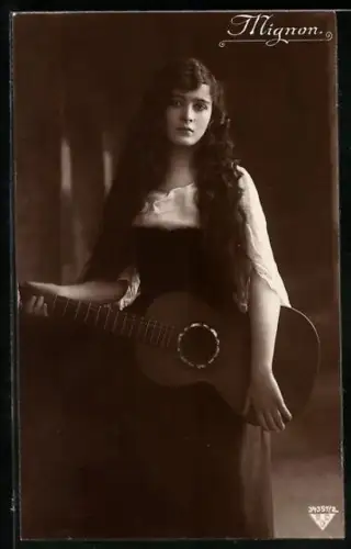 AK Mignon, Mädchen mit Gitarre