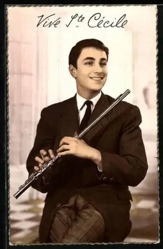 AK Junger Musiker mit Querflöte