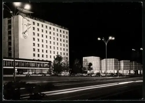 AK Wolfsburg, Rathaus und Kulturzentrum bei Nacht