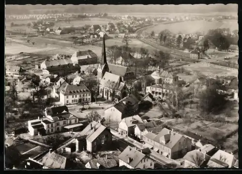AK Schwarzenbek, Strassenpartie mit Kirche