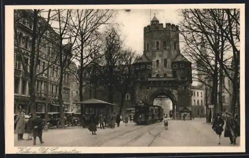 AK Köln, Strasse am Severintor mit Strassenbahn