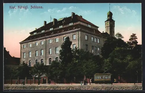 AK Kiel, Köngliches Schloss mit Strassenbahn