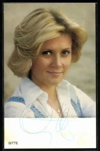 AK Musikerin Gitte in weisser Bluse, Autograph