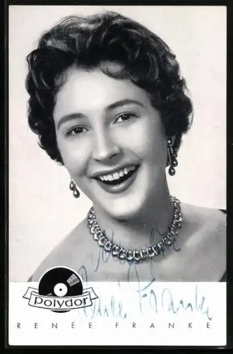 AK Musikerin Renée Franke lächelnd im Porträt, Autograph