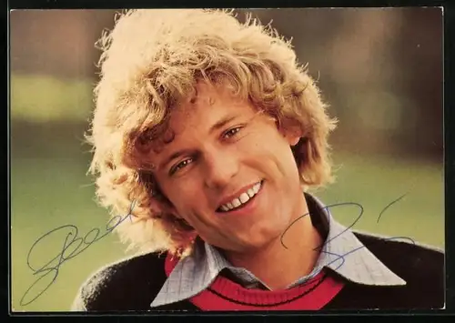 AK Musiker Bernhard Brink mit Pullover und Hemd, Autograph