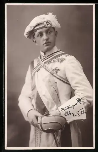 Foto-AK Student in Uniform mit Schläger, 1928, studentische Szene