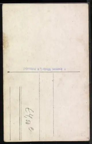 Foto-AK Ganzportrait Student mit Schärpe und Schläger, studentische Szene