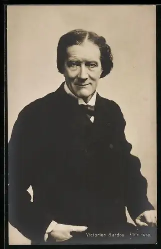 AK Dichter Victorien Sardou im Anzug