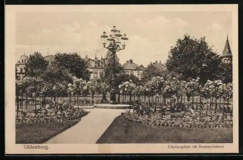 AK Oldenburg / Gr., Cäcilienplatz im Rosenschmuck