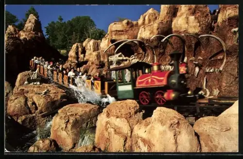 AK Disneyland, Eisenbahnfahrt durch Wasser