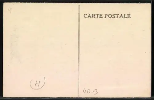 AK Une Cure a Alvignac, Que de clients au téléphone, on se dispute les cabines