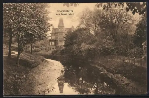 AK Oldenburg / Gr., Bäume an der Staugrabenstrasse