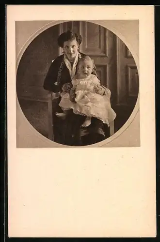 AK Herzogin Victoria Luise von Braunschweig und Prinzessin Friederike Luise