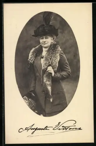 AK Kaiserin Auguste Victoria von Preussen im Pelz mit Hut