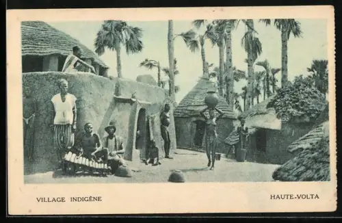 AK Haute-Volta, Village Indigène, nackte Afrikanerin