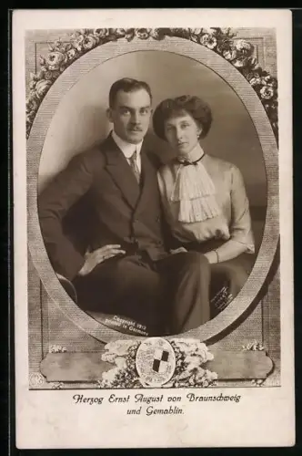 AK Herzog Ernst August von Braunschweig mit seiner Braut, Prinzessin Viktoria Luise von Preussen