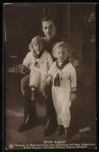 AK Ernst August, Herzog zu Braunschweig und Lüneburg mit dem Erbprinzen Ernst August und Prinzen Georg Wilhelm