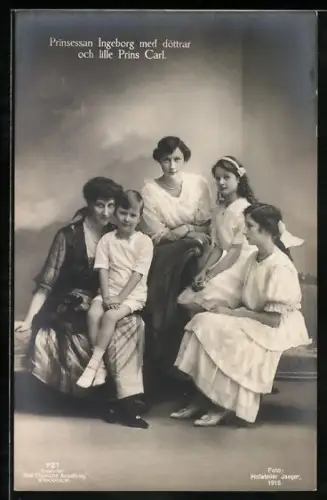 AK Prinzessin Ingeborg von Schweden mit ihren Töchtern und Prinz Carl