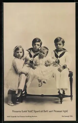 AK Prinzen Gustaf Adolf, Sigvard und Bertil mit Prinzessin Ingrid von Schweden