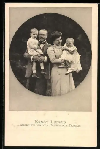 AK Ernst Ludwig von Hessen mit seiner Familie