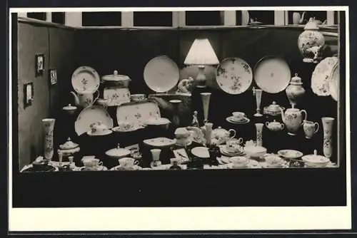 Foto-AK Walsrode, Geschäft Gemischtwaren Seedorf, Lange Strasse 9, Rosenthal-Porzellane in der Auslage