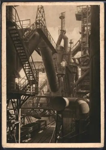 AK Essen-Borbeck, Krupp AG, Durchblick von Hochofen I nach Hochofen II