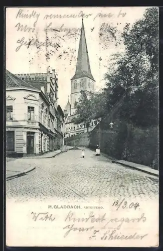 AK M. Gladbach, Abteiberg, Strassenansicht mit Kirche