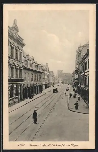 AK Trier, Simeonstrasse mit Blick auf Porta Nigra