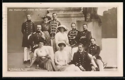 Foto-AK Die Töchter und Söhne des Kaiserpaares