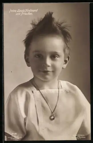AK Portrait Prinz Louis Ferdinand mit Kette als Kleinkind