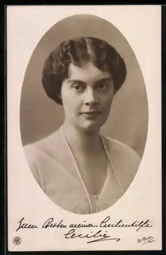 AK Kronprinzessin Cecilie, Portrait im Rahmen