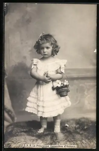 AK La Princesse Genevieve d'Orleans als bezauberndes Mädchen mit Blumenkorb
