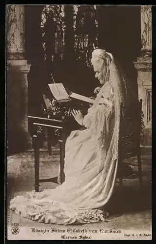 AK Königin Witwe Elisabeth von Rumänien, Schreibmaschine