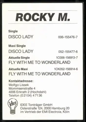 AK Musiker Rocky M. in die Kamera blickend, Autograph