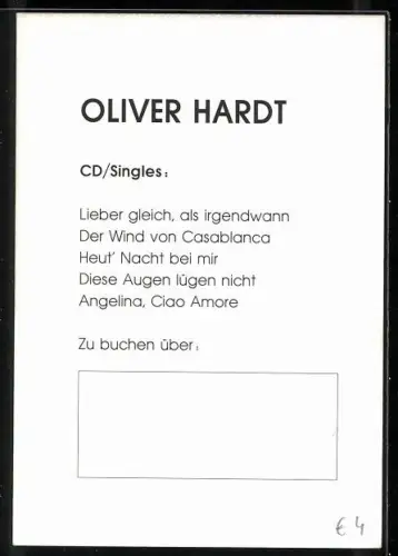 AK Musiker Oliver Hardt in die Kamera blickend, Autograph
