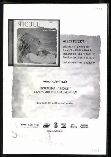 AK Musikerin Nicole in weisser Bluse, Autograph