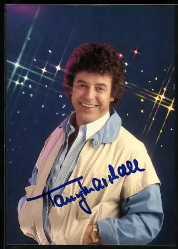 AK Musiker Tony Marshall in blau-weisser Jacke, Autograph