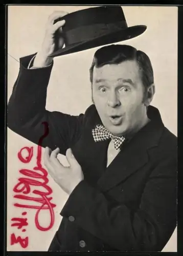AK Musiker Ernst Hilbich mit Hut, Autograph