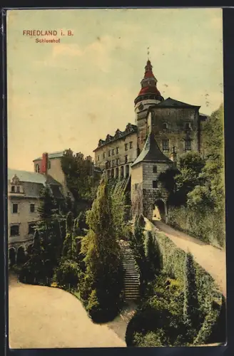 AK Friedland / Frydlant, Partie am Schlosshof